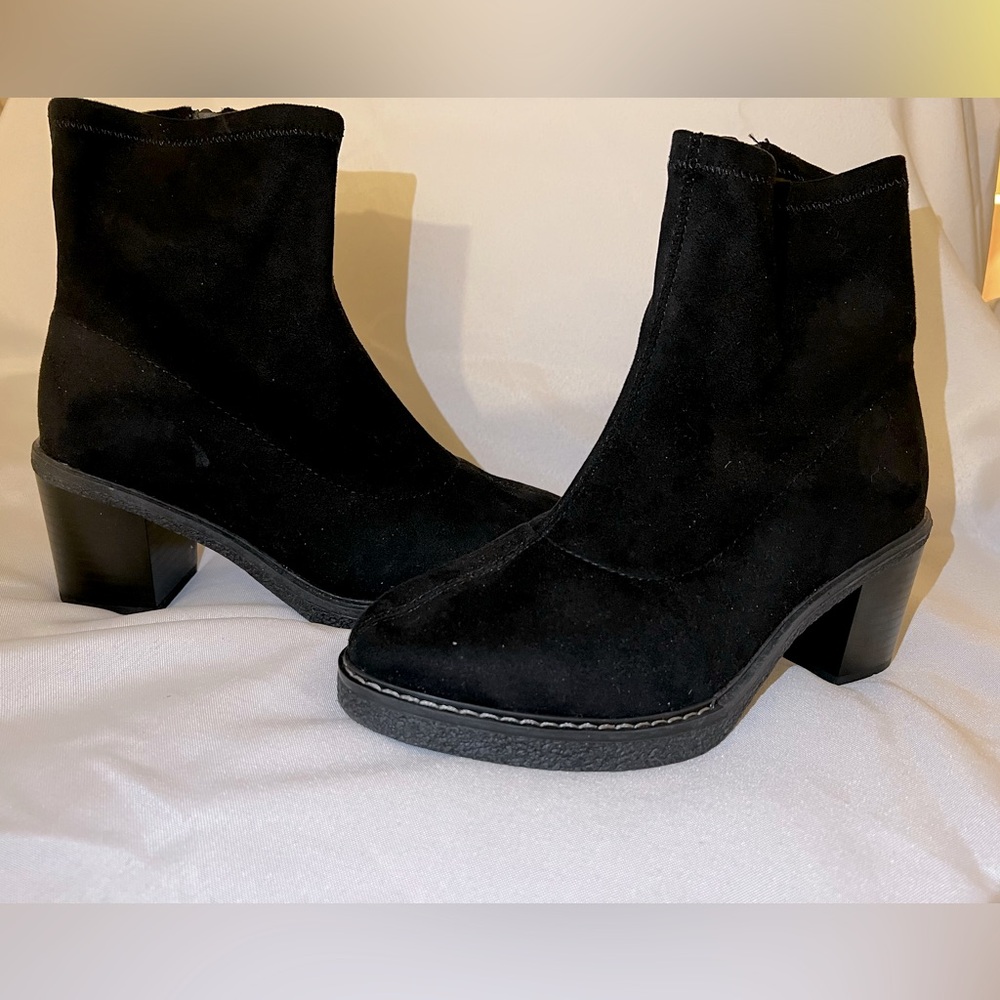 Cloudwalkers Eliana Ankle Boot in Black 9W